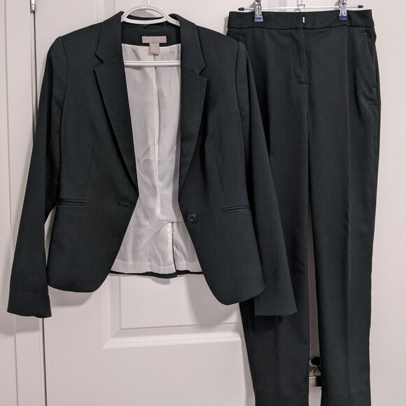 H&M Jackets & Blazers - H&M Dark Green Suit Set (Blazer / Pants)